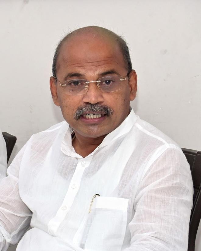 Shree Dr. Sharanaprakash Patil